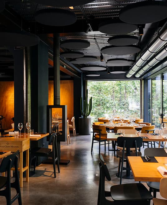 Chef in cucina Gustificio